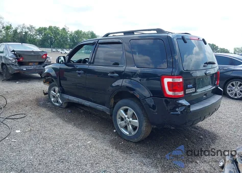 2012 Ford Escape Xlt z USA, uszkodzony, nr VIN 1FMCU9DG3CKB84318